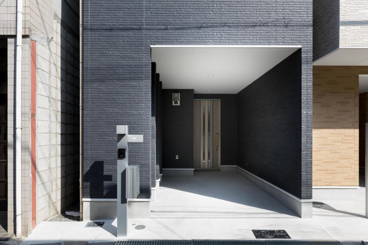 Corlux Villa Osaka Bagian luar foto